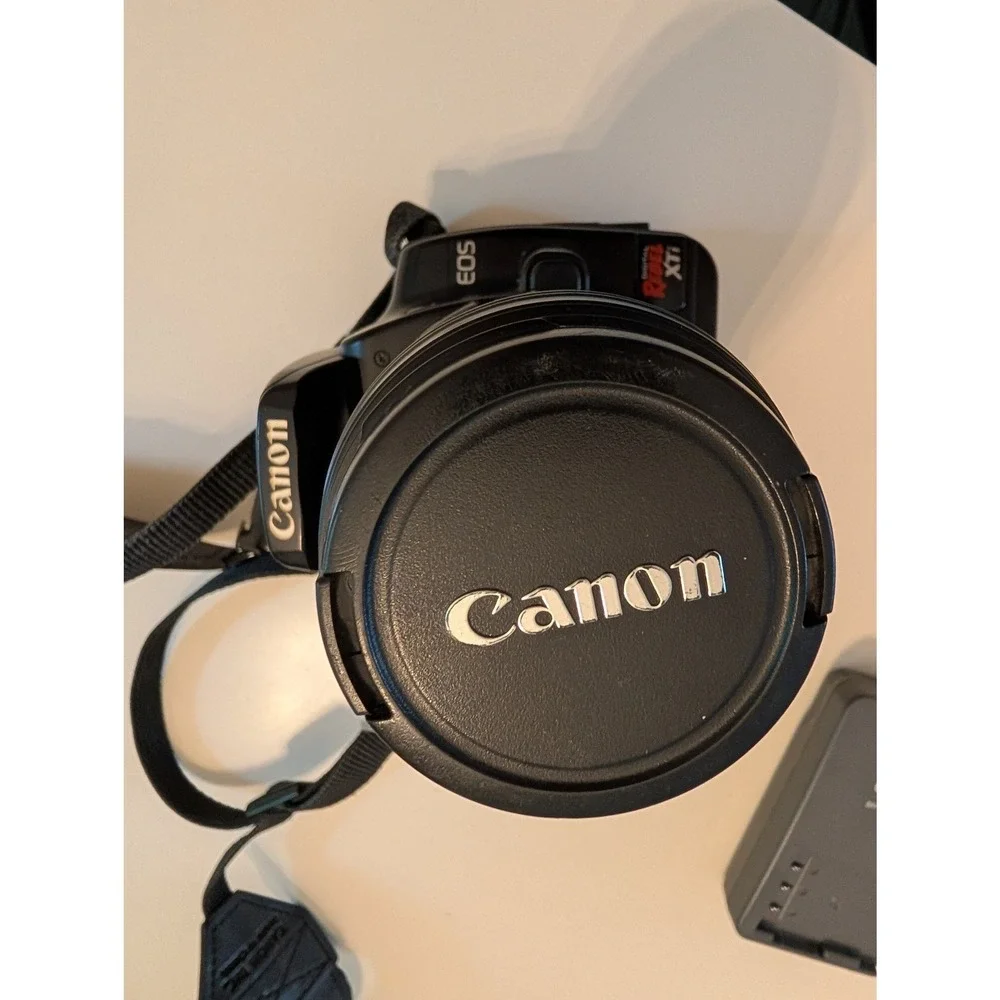 Canon DSLR EOS Digital Rebel XTi 18-55mm Lens Bundle Kit DS126151 3 Batteries